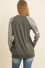 Load image into Gallery viewer, Leopard Top with Contrast Sleeves