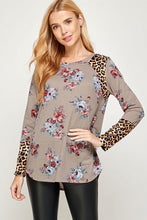 Load image into Gallery viewer, Mocha Floral Top